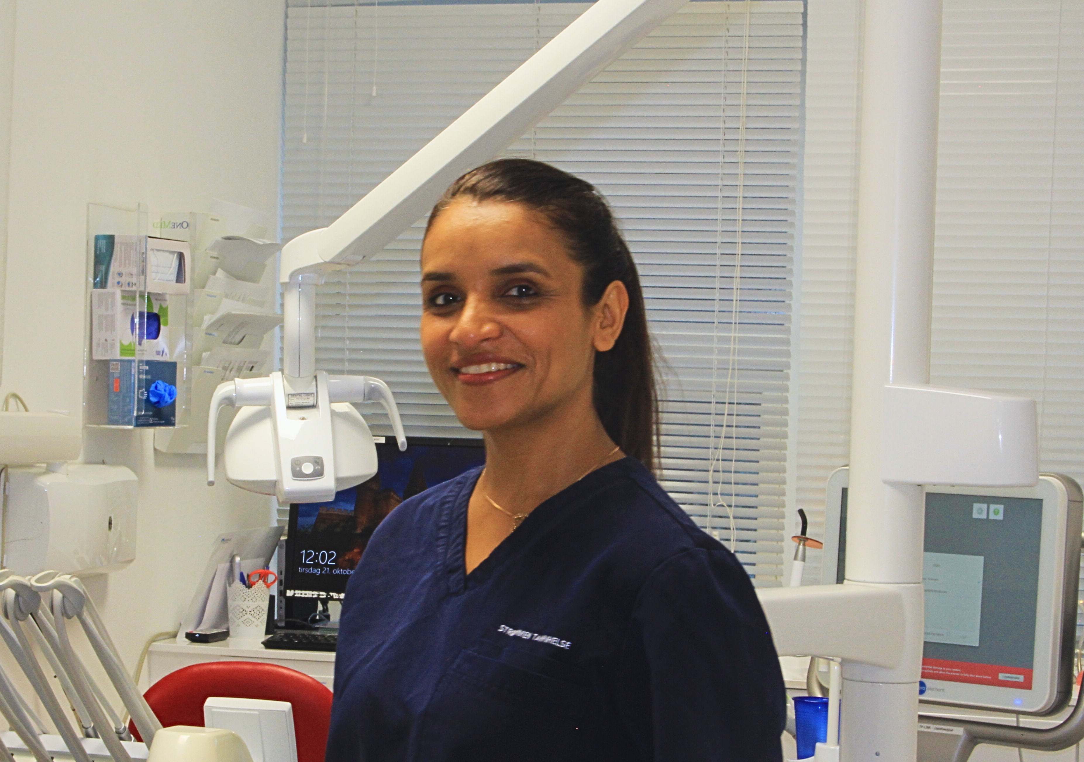 Tannlege Bhavna Pathania hos Strømmen Tannhelse